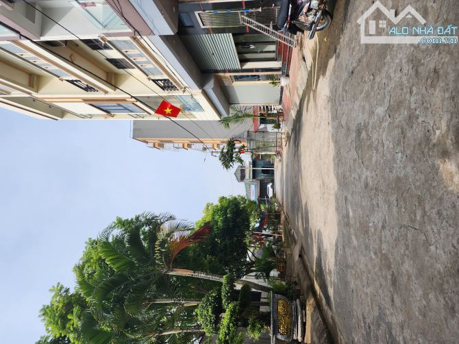 BÁN GẤP NHÀ TÂN HỘI: 50M2, PHÂN LÔ, Ô TÔ TRÁNH, 2 VỈA HÈ, KINH DOANH, GIÁ TỐT. - 1