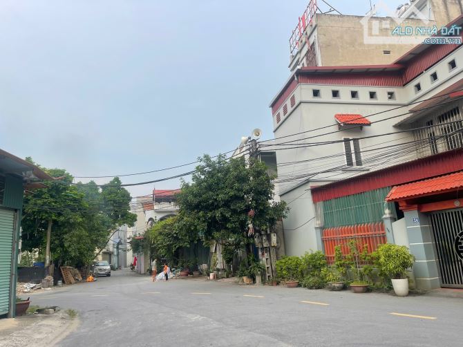 Bán đất làn 2 sứ long phương dt 90m2 + mt 4.5m + hướng đông nam giá 4.65 tỷ - 1