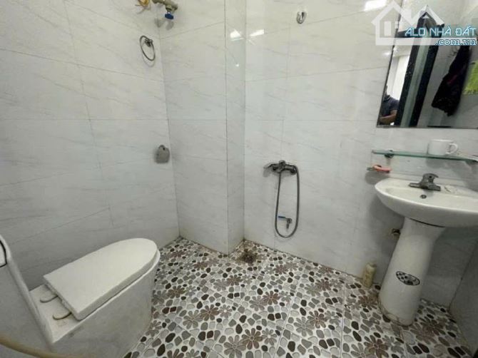 NHÀ ĐẸP 5 TẦNG – TRUNG TÂM TỨ HIỆP - Ô TÔ ĐỖ NGÀY ĐÊM - DÒNG TIỀN 5.68 TỶ - 1