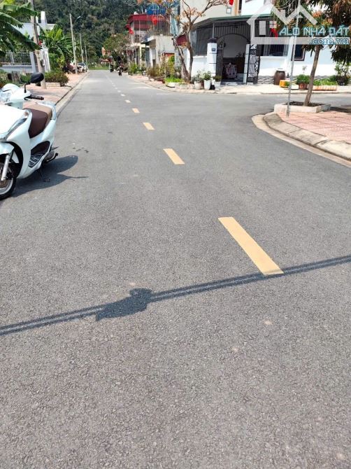 Bán 170m2 lô 3 Thanh Niên giá 2x tr/m2 - 1