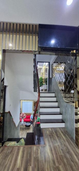 Hiếm! Bán Nhà Nguyễn Chí Thanh Đống Đa-Phân lô Bàn Cờ-Ôtô Tránh-45M2-5 Tầng-Mt4.1m-18.6 Tỷ - 1