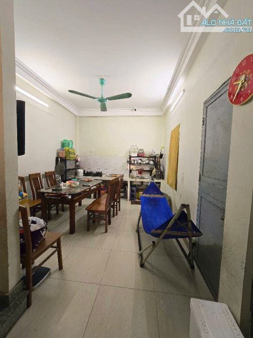 Bán nhà Long Biên - dân xây - kinh doanh nhỏ - ô tô tránh - 44m -4 tầng - 11.6 tỷ - 1