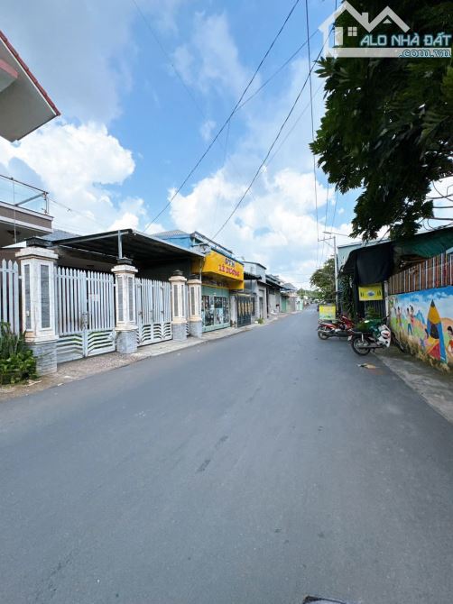 Bán biệt thự tân cổ điển Mặt Tiền Nhựa 10m -Tam Hoà Biên Hoà - 1
