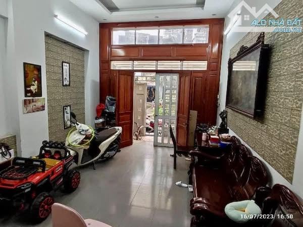 Bán nhà 4 Tầng - Nguyễn Hồng Đào - Dt 4.5 x 17 - giá chỉ 13 tỷ - 1