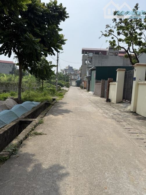 Bán 77m2 Đặng Xá, đường ô tô tránh - 1