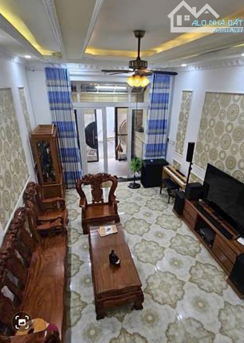 Bán nhà Phạm Văn Đồng, 8 x 18, HXH vào nhà, 4PN  giá chỉ 12.9 tỷ, P3, Gò Váp - 1