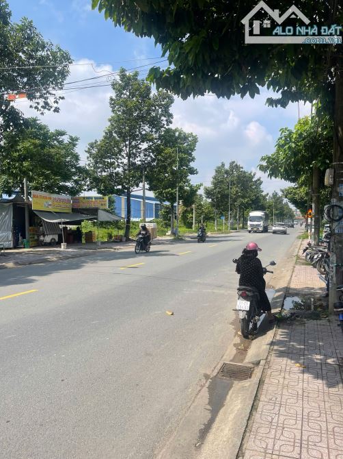 Bán nhà mặt tiền đường Phạm Văn Diêu 200m2 (P. Tân Hạnh) chỉ 7 tỉ - 1