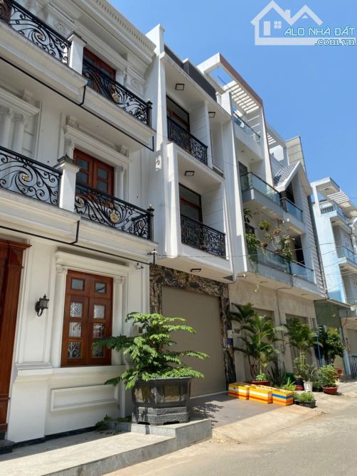 BÁN NHÀ , ĐỘC LẬP – TÂN SƠN NHÌ, TÂN PHÚ, 3 TẦNG, HẺM XE TẢI, 77M2 - 1
