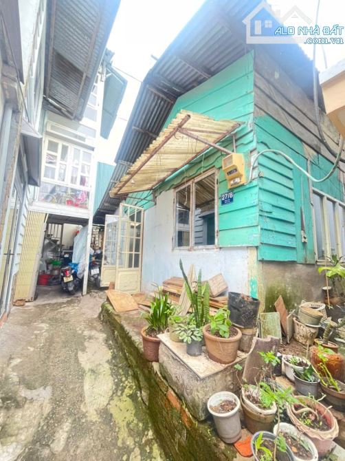 2 tỷ 950 triệu NHÀ C4 CŨ SỔ RIÊNG XÂY DỰNG NGAY NGÃ 4 CHỢ ĐỒNG TÂM - 1