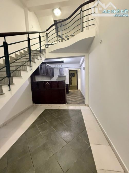 🏡💥VÀO Ở NGAY💥CHỦ B.ÁN GẤP G.IẢM 300TR💥SÁT MẶT TIỀN💥GIÁP Q1💥5 TẦNG💥CHỈ 8.x TỶ🌹 - 1