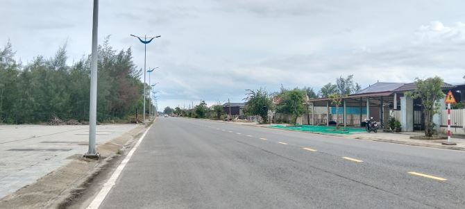 💥 BÁN ĐẤT SIÊU PHẨM GÓC 3 MẶT TIỀN – ĐƯỜNG QUỐC PHÒNG BIỂN GIO HẢI -CỬA VIỆT