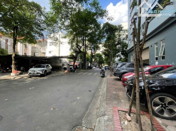 SIÊU PHẨM PHỐ DỊCH VỌNG CẦU GIẤY 260M²  MẶT TIỀN 30M VỈA HÈ GIÁ 120TỶ - 1