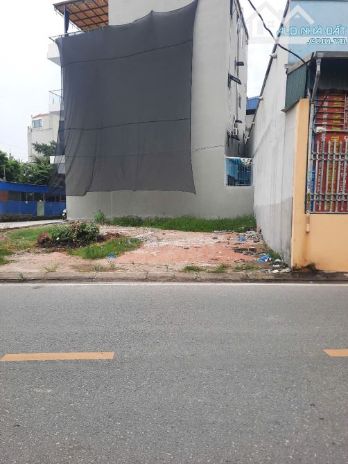 Bán đất mặt đường Kênh, giá chưa đến 3.2 tỷ - 1