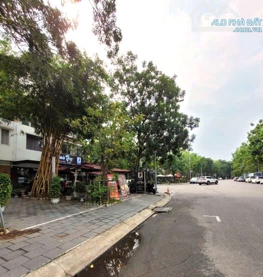 ĐỈNH CỦA CHÓP - BÁN BIỆT THỰ ECOPARK - LÔ GÓC MẶT PHỐ - VIEW ĐẸP - 199M2 - GIÁ CHỈ 44 TỶ - 1