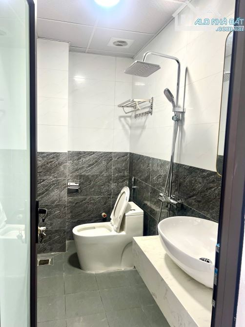 Bán nhà mới tinh hoàn thiện đẹp Yên Lộ , 38M-5T, Cách đường ô tô 15m - 1