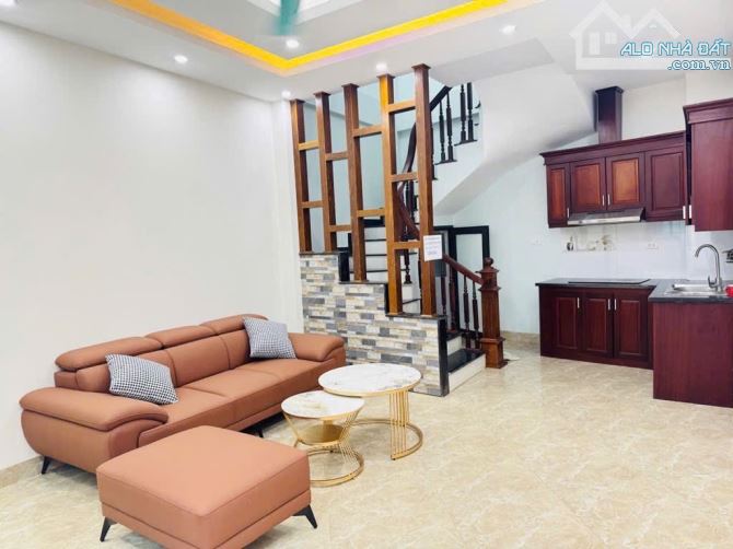 TRẦN CUNG CẦU GIẤY, 5 TẦNG 35M, NGÕ THÔNG CÁC NGẢ, Ô TÔ GẦN NHÀ. Nhỉnh 7 tỷ - 1