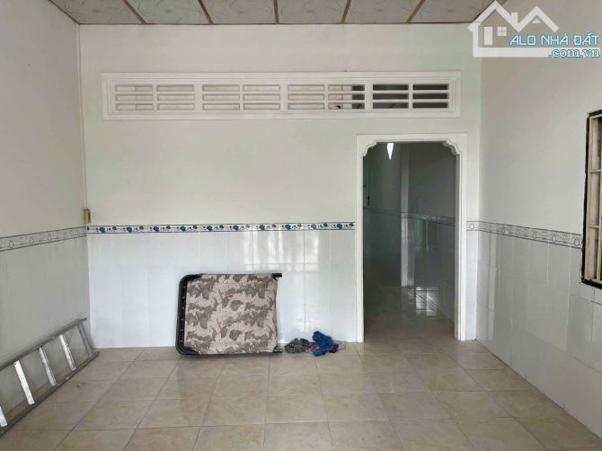 Bán nhà kiên cố 110m2 Tân Hiệp giá 910 triệu sổ hồng riêng - 1