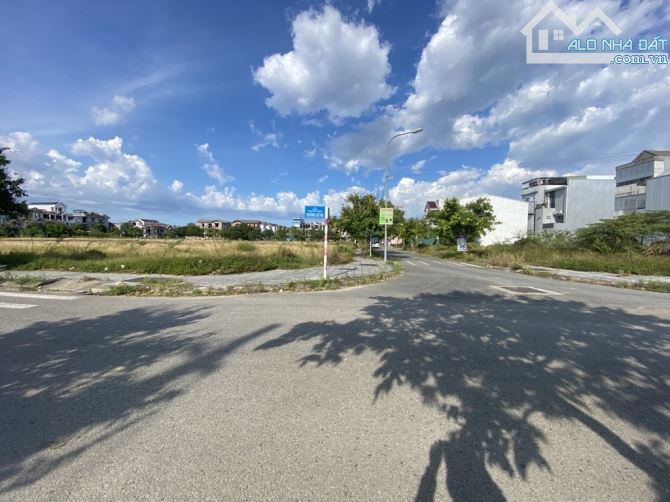BÁN NHÀ PHÚ MỸ THƯỢNG VIEW CÔNG VIÊN FULL NỘI THẤT GIÁ TỐT CHỈ 3,X TỶ. - 1