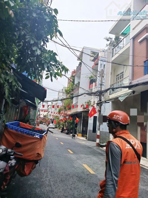 NHÀ NÁT TIỆN XÂY MỚI LŨY BÁN BÍCH DT 4x14 CN 56M2 ĐƯỜNG NHỰA 8M THÔNG GÍA 6.3 Tỷ TL - 1