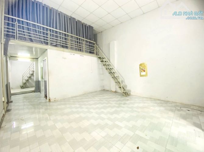 🏡💥GẦN CHỢ BÀ CHIỂU💥BÌNH THẠNH💥SỔ NỞ HẬU💥55M2( NGANG 4.8M)💥CHỈ 7.2 TỶ TL🌹 - 1