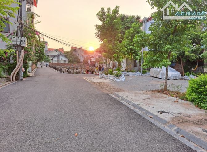 BÁN ĐẤT NAM HỒNG – ĐÔNG ANH –GẦN MÊ LINH PLAZA-  ĐƯỜNG Ô TÔ TRÁNH – CHỈ 3 TỶ - 1