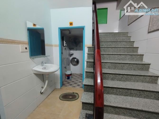 Cho thuê nhà 2 mặt tiền đường Huỳnh Văn Nghệ, chỉ cho thuê làm văn phòng, 1 trệt 2 lầu - 1