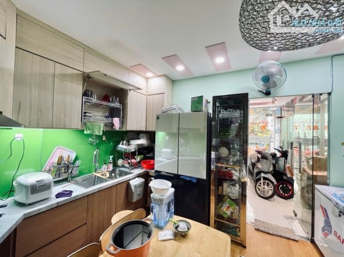BÌNH THẠNH - KHU VIP PHÂN LÔ HẺM Ô TÔ 8M - 5 TẦNG ( 4.2x12 ) - CHỈ 9,5 Tỷ. - 1