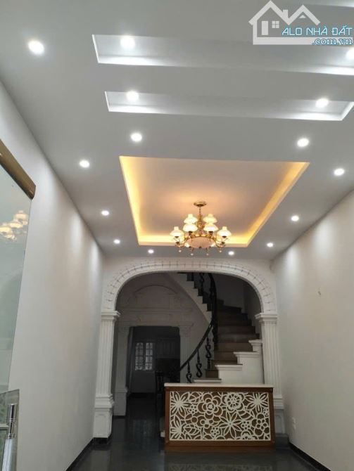 Bán gấp nhà 4 tầng ô tô tránh, DT 85m tại Hoa Lâm, Việt Hưng. Vị trí trung thuận tiện - 1
