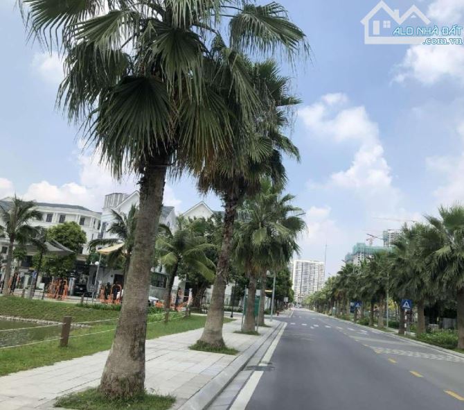 277 m2/ 10.x tỷ / 12 M tiền/ Kiêu Kỵ/ vỉa hè Ô Tô chánh - 1