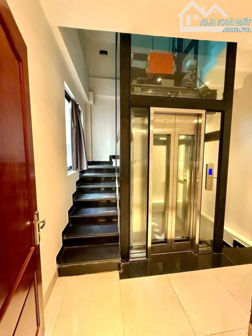 Bán nhà phố Lý Nam Đế, 58M2 x 6T, MT 13.4M, Lô Góc, Ba Mặt Thoáng, Ôtô đỗ cửa, Thang Máy, - 1