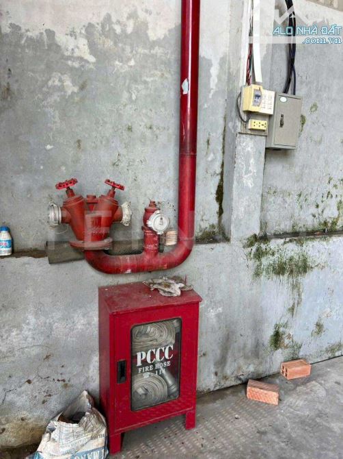 Cho thuê Kho 1.200 m2 mặt tiền Nguyễn Văn Linh có 3 pha - 1