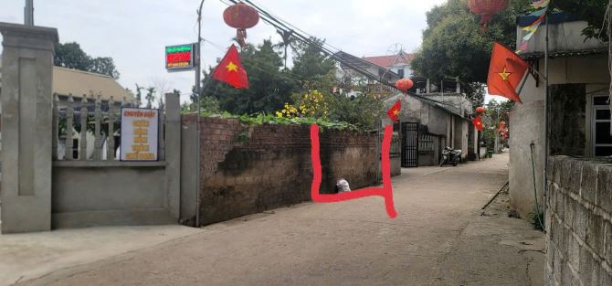 Ngay ngã 4 Gốt_đường thông_gần Qlo 6_giá Đầu tư - 1