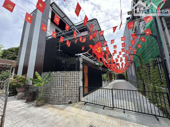 Nhà đẹp Hai Tầng đổ 2 mê Lê Duẩn cạnh đường chính - Nội thất Vip - 1