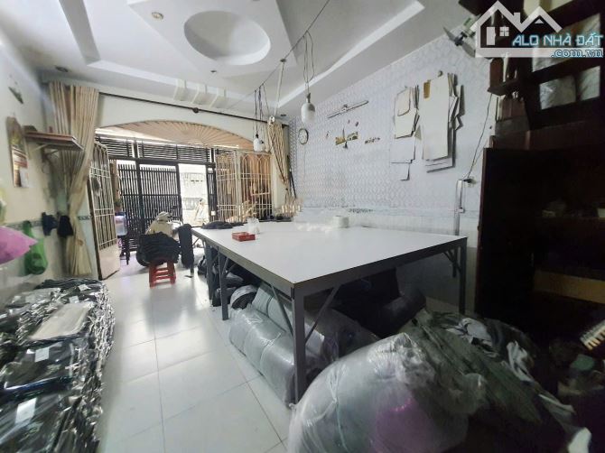 NHÀ 2 TẦNG HẺM XE HƠI NGAY 26/3 GẦN AEON TÂN PHÚ - 3 PHÒNG NGỦ - 53M2 (4x13)- CHỈ HƠN 4 TỶ - 1