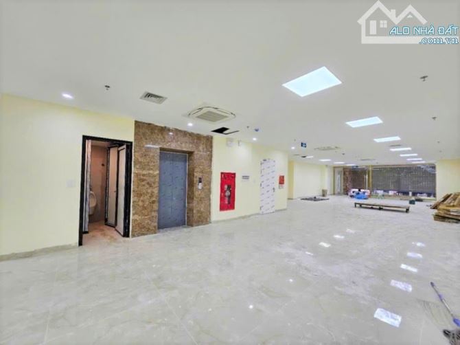 Bán Toà Building 10 tầng 200m2 Mặt đường Đại Cồ Việt - 1