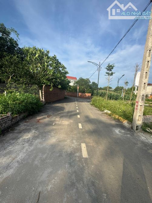 Cơ hội sở hữu đất 106m thôn Đồi Sen Giá tốt nhất khu vực gần trường FPT & Khu CNC Hoà Lạc - 1