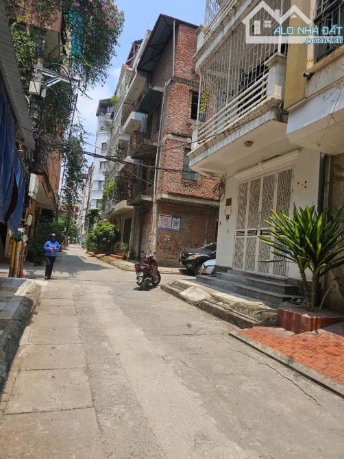 HÀNG HIẾM PHẠM THẬN DUẬT CẦU GIẤY 60m MT 4.5m 4 TẦNG LÔ GÓC 3 MẶT TIỀN Ô TÔ TRÁNH 20 TỶ - 1