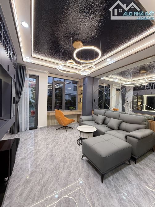 BÁN NHÀ ĐẸP VIP GÒ VẤP - 7 TẦNG - CÓ THANG MÁY - NHỈNH 12 TỶ - 1