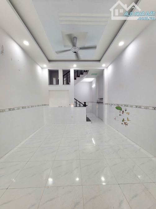 Bán nhà 1 trệt 1 lầu KDC gần VinCom550 p.Tân Đông Hiệp Tp.Dĩ An chỉ 3ty590 TL M7532 - 1