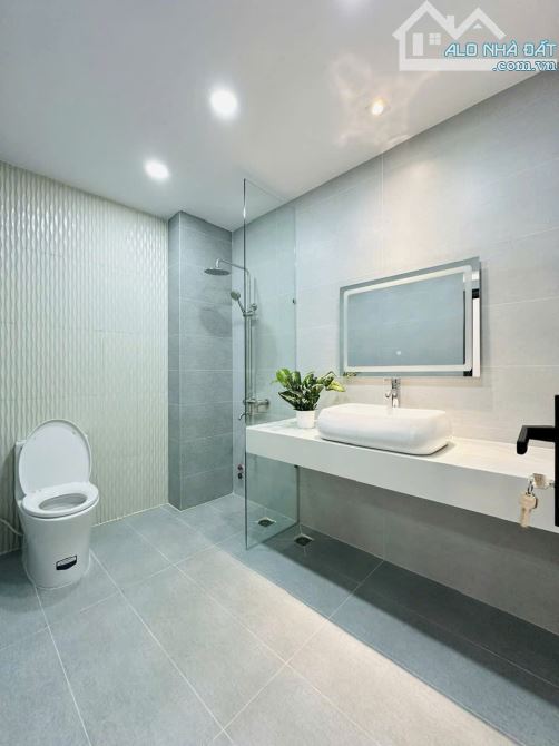 BÁN NHÀ 5lầu-4pn HXH- KHU VIP NGUYỄN TƯ GIẢN, P12, GÒ VẤP.GIÁ: 6.6 TỶ - 1
