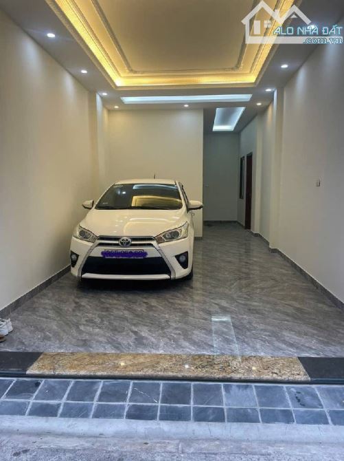 BÁN NHÀ ĐỨC GIANG  - 50M  -4 TẦNG - Ô TÔ VÀO NHÀ - CHỈ 10 TỶ - 1