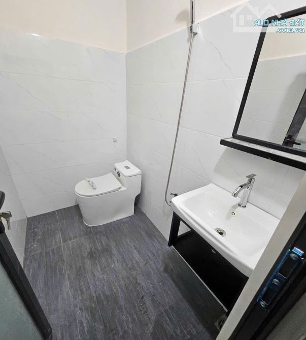 Nhà mặt tiền dạng ki-ốt gần chợ Phan Chu Trinh 40m2 đường Trần Cao Vân - 1