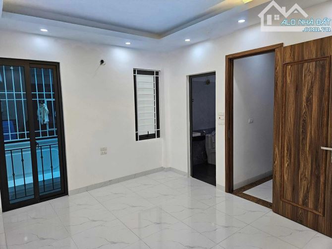 BÁN NHÀ ĐẸP AN DƯƠNG VƯƠNG - THANG MÁY - DT 32M 6T - NGÕ THÔNG - GIÁ 7.X TỶ - 1