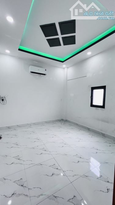 2 TẦNG MKTD - HẺM Ô TÔ THÔNG - Hoàng Trọng Mậu , Kiều Đàm - NGANG 4.3M - SỔ NỞ HẬU -DÒNG T - 1