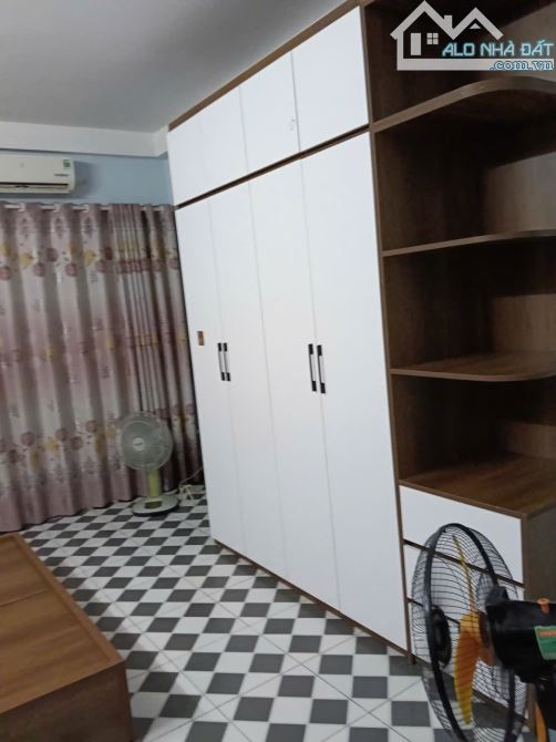 Cho thuê nhà nguyên căn 108 Đông Thiên, Vĩnh Hưng, Hoàng Mai. DT 30m x 5 tầng, giá 10.5tr - 1