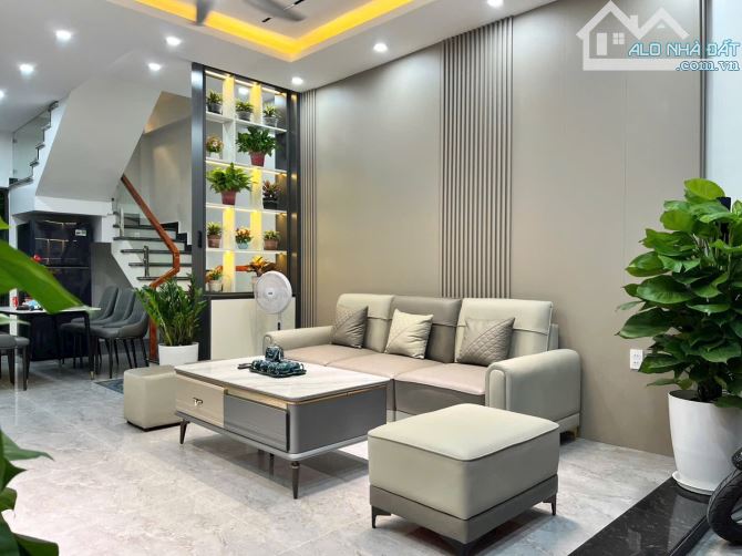 Xuất hiện căn Nhà 3 tầng xây độc lập, mặt tiền tân cổ điển, oto đỗ cửa ngày đêm - 12