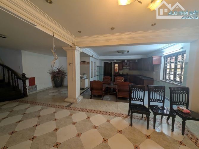 Siêu Phẩm Bán Biệt Thử Rẻ Nhất Khu Nguyễn Văn Hưởng Q.2 - 16x26m - 4 tầng - giá chỉ 87 tỷ. - 12