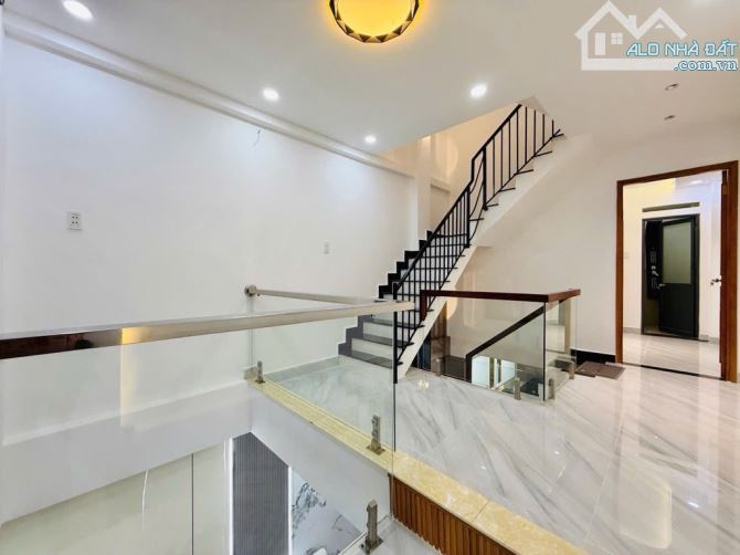 🏡 NHÀ 5 TẦNG, NGAY CÔNG VIÊN LÀNG HOA, CHỢ HẠNH THÔNG TÂY, ĐƯỜNG SỐ 3, P8, CHỈ 5.6 TỶ TL. - 12