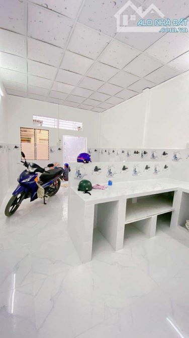 Cho thuê nhà 40 m2 hẻm 50 Trần Hoàng Na mới sửa 3,2 triệu - 12