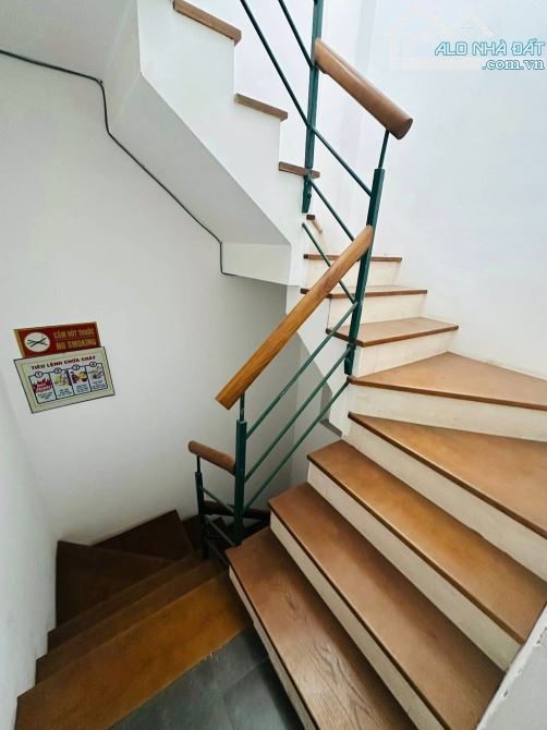 Hiếm, oto tránh vỉa hè rộng, mặt ngõ Linh Lang, 6 tầng thang máy 52m2 kdoanh. Giá 23.5 tỷ - 13